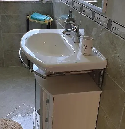 Apartman Palit 4988b 公寓 拉布